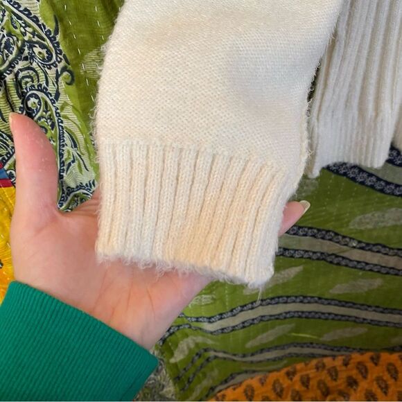 NWT Altar'd State Off White Oversized FuzzyTurtleneck Ribbed Sweater Size Medium - Picture 7 of 16